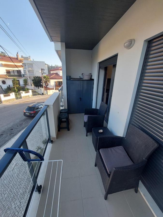 What A Life! Apartment Nazare Luaran gambar