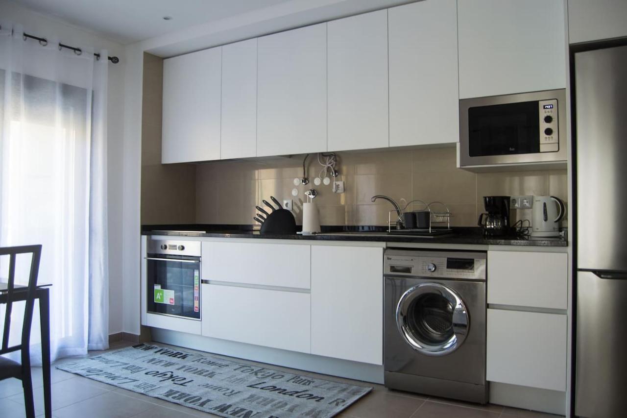 What A Life! Apartment Nazare Luaran gambar
