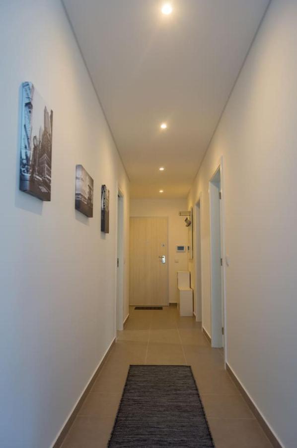 What A Life! Apartment Nazare Luaran gambar